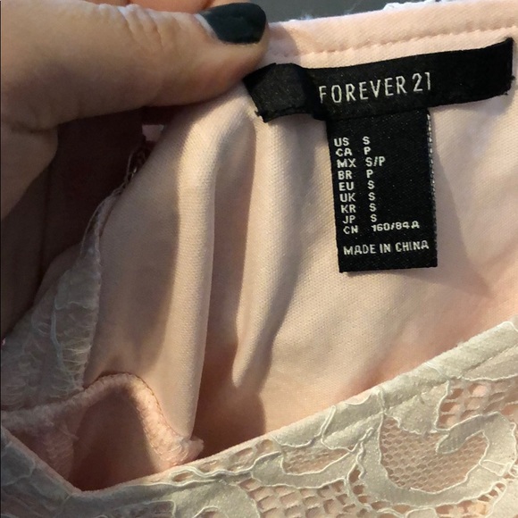 Forever 21 White lace dress - Picture 4 of 5